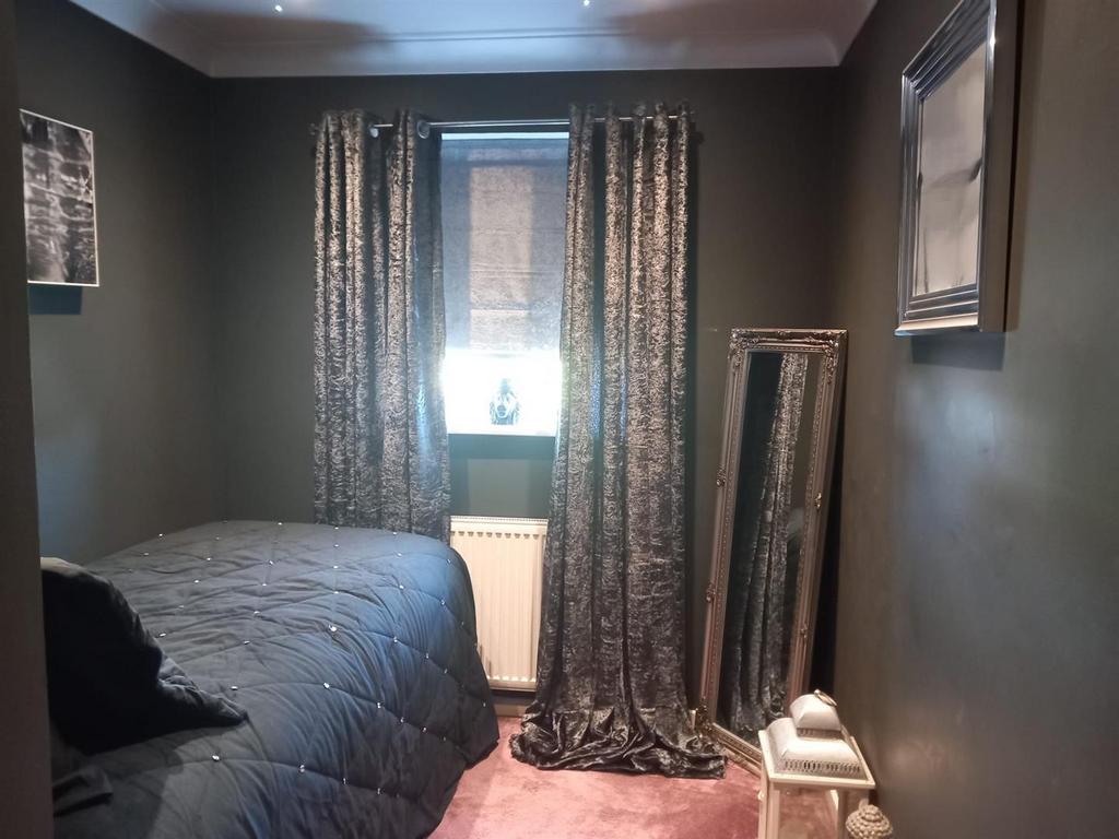 Bedroom 2.jpg