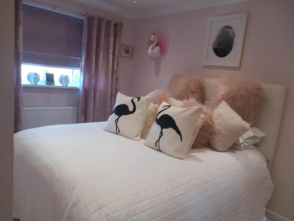 Main Bedroom 3.jpg