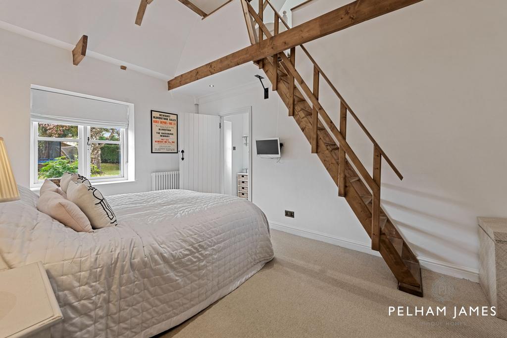 Bedroom Five, The Old Smithy, Castor