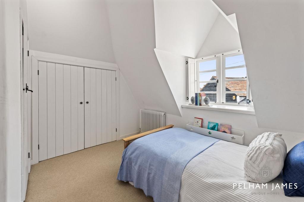 Bedroom Three, The Old Smithy, Castor