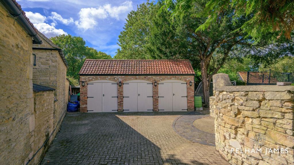 Triple Garage, The Old Smithy, Castor