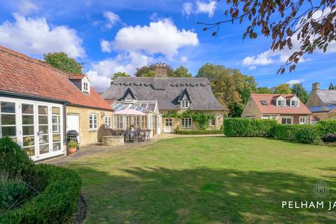 7 bedroom cottage for sale, Peterborough Road, Castor, PE5
