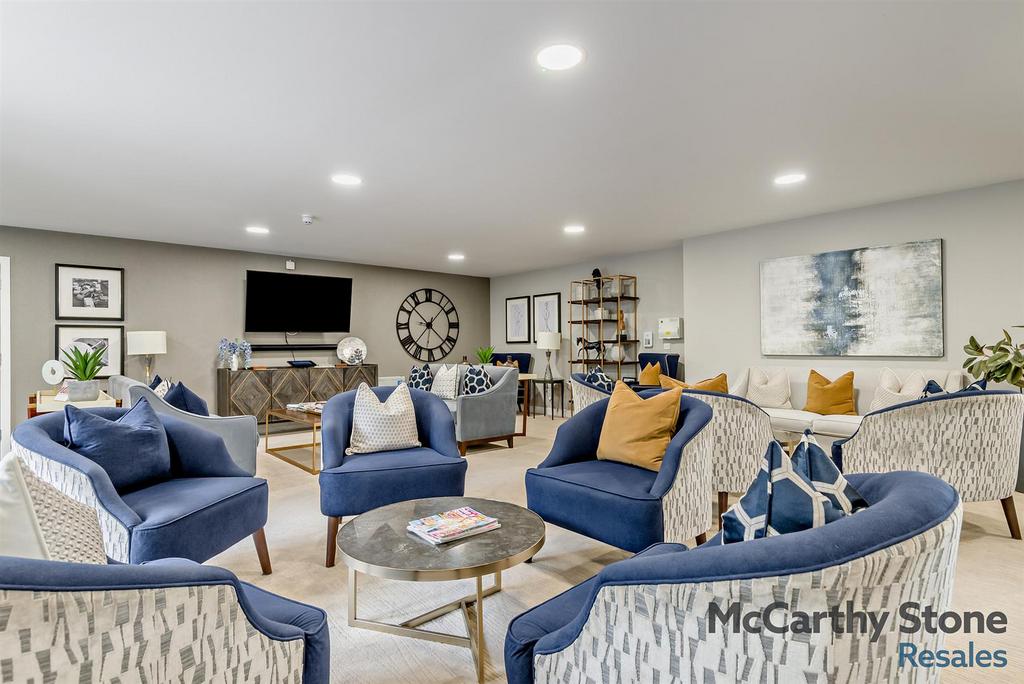 Homeowners Lounge