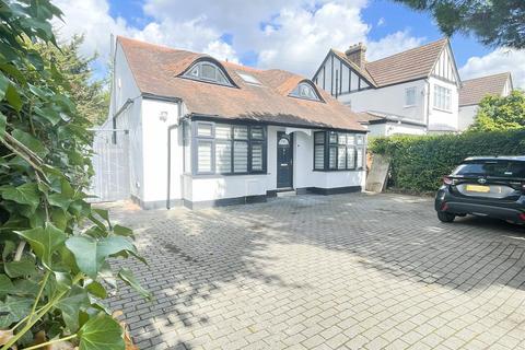 5 bedroom detached house for sale, Ardleigh Green Road, Hornchurch RM11 2ST