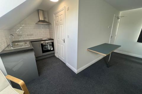 1 bedroom in a house share to rent, 197 Charter Avenue, CV4 8ER