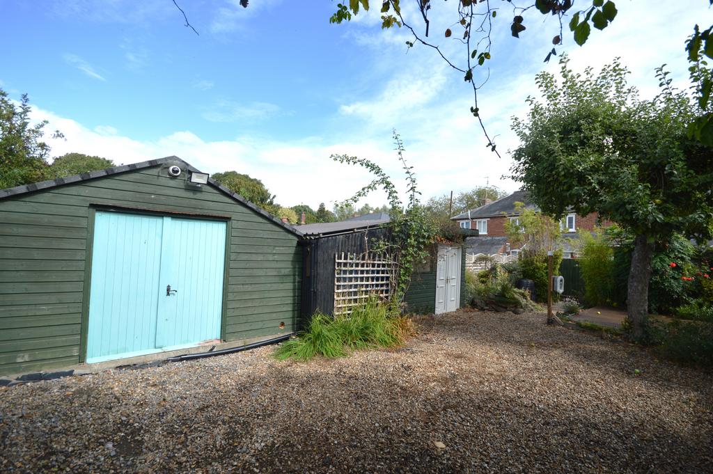 Outbuildings/sheds