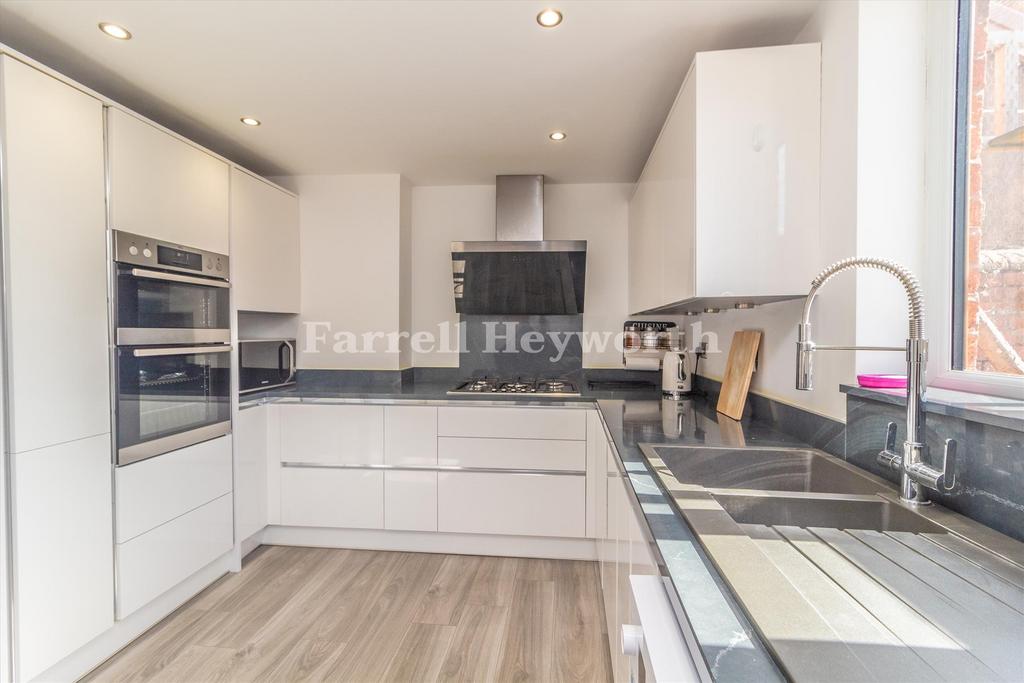 Kitchen image 2