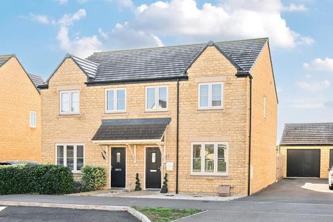 101 Centenary Way, Witney, OX29 7AZ