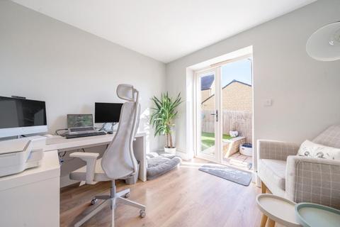 101 Centenary Way, Witney, OX29 7AZ