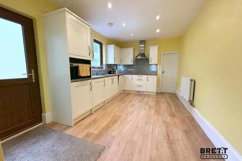 3 bedroom terraced house for sale, Kensington Road, Neyland, Milford Haven, Pembrokeshire. SA73 1TL