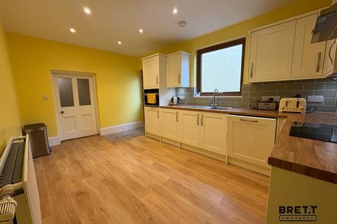 3 bedroom terraced house for sale, Kensington Road, Neyland, Milford Haven, Pembrokeshire. SA73 1TL
