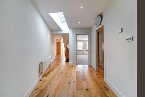 3 bedroom detached house for sale, Manor Green Road, Epsom