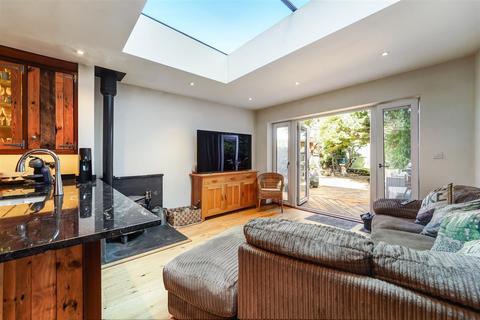 3 bedroom detached house for sale, Manor Green Road, Epsom