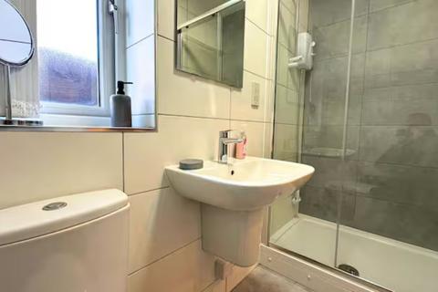 2 bedroom flat to rent, Albany Road, Earlsdon, CV5