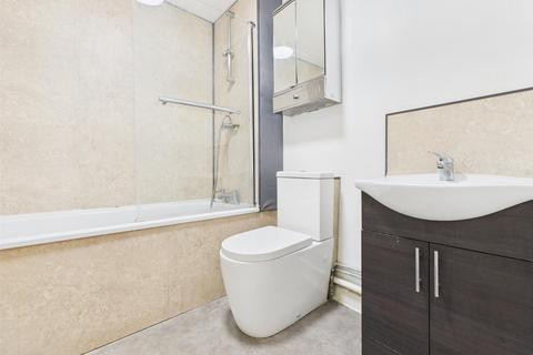 2 bedroom flat to rent, Brunswick Terrace, Hove