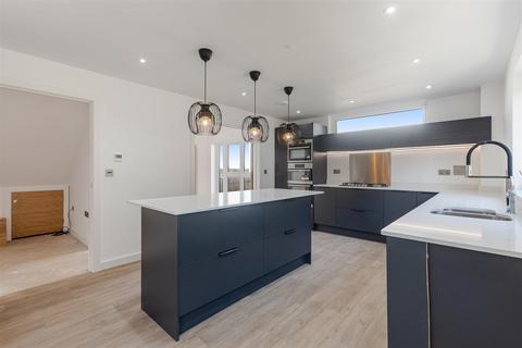 undefined, Fluder Hill, Kingskerswell, Newton Abbot