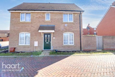 Longships Drive, Newton Leys