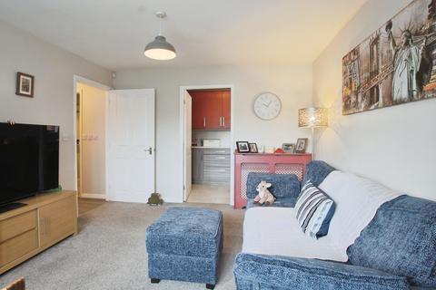 2 bedroom apartment for sale, Chandlers Court, Hull, East Riding Of Yorkshire, HU9 1FB