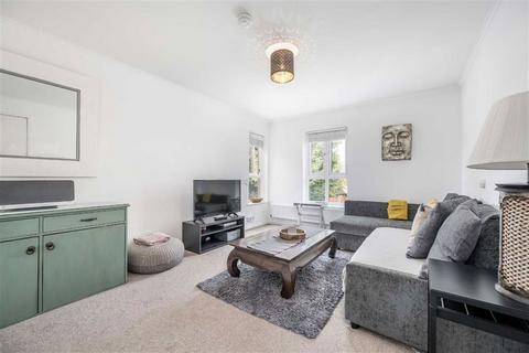 Wheatsheaf Lane, London SW6