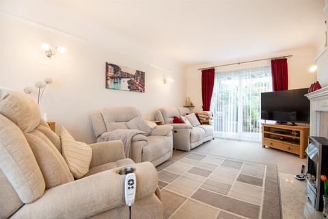 3 bedroom terraced house for sale, Shakespeare Road, Wellingborough