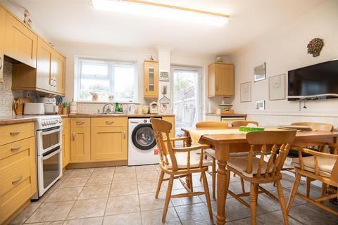 3 bedroom terraced house for sale, Shakespeare Road, Wellingborough