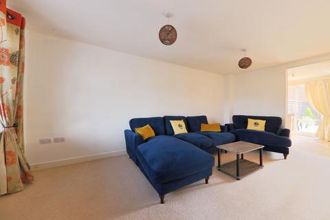 3 bedroom semi-detached house for sale, Clipson Crest, Barton-upon-humber, Lincolnshire, DN18 5GW