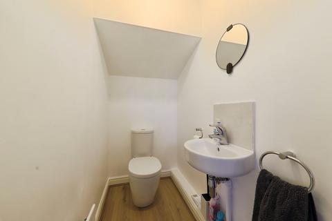 3 bedroom semi-detached house for sale, Clipson Crest, Barton-upon-humber, Lincolnshire, DN18 5GW