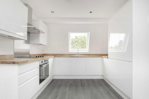 Berrymead Gardens, London W3