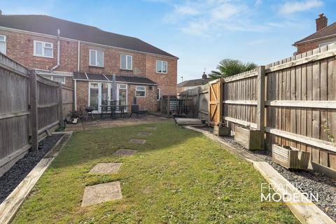 4 bedroom semi-detached house for sale, Fane Road, Peterborough, PE4