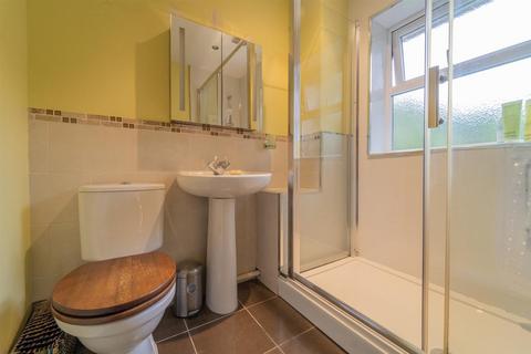 60 Caistor Close, Manchester, M16 8NW