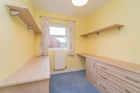 60 Caistor Close, Manchester, M16 8NW