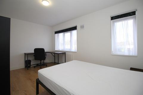 1 bedroom in a house share to rent, Wordsworth Road, Loughborough, LE11