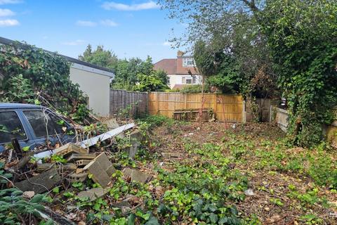 64 Craneford Way, Twickenham, TW2 7SE