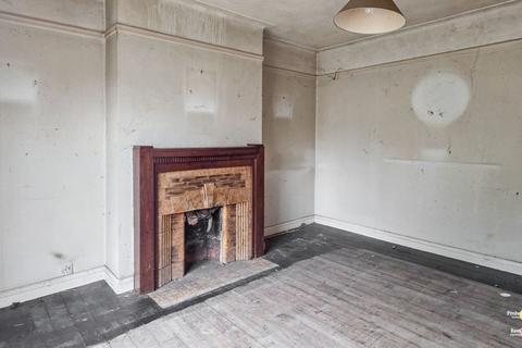 64 Craneford Way, Twickenham, TW2 7SE