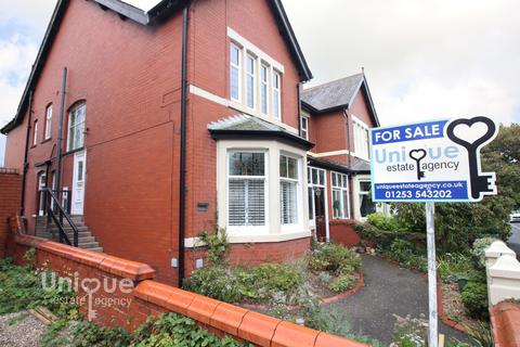 2 bedroom apartment for sale, 175 St. Andrews Road South, Lytham St. Annes, FY8