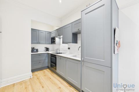 2 bedroom apartment for sale, 175 St. Andrews Road South, Lytham St. Annes, FY8