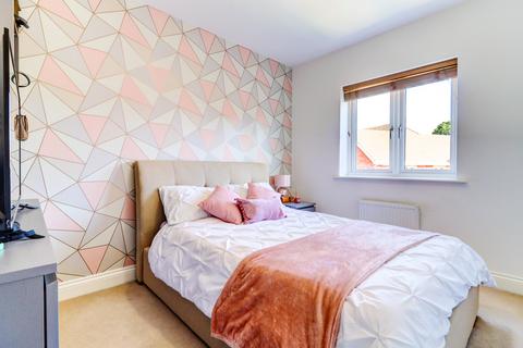 3 bedroom semi-detached house for sale, Robertson Place, Buckinghamshire HP11