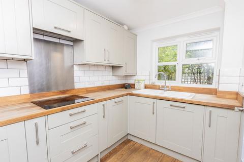 2 bedroom terraced house for sale, Well-Presented Over 60's Home In The Heart Of Cranbrook