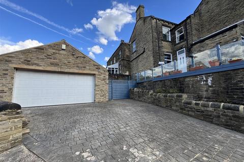 4 bedroom detached house for sale, Green Lane, Bradford BD12