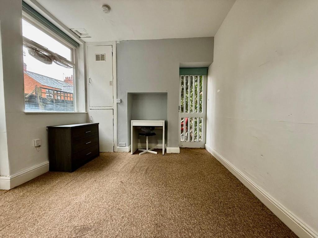 Bedroom 3.jpg