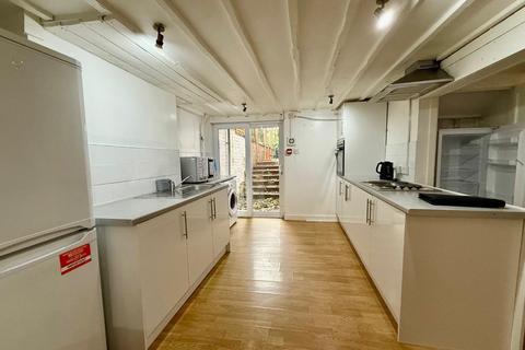 undefined, Semilong Road, Semilong, Northampton NN2