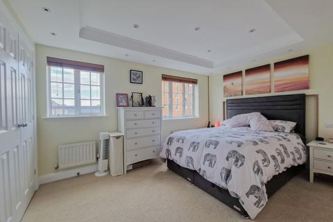 undefined, Ivel Bury, Biggleswade, SG18