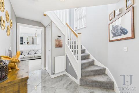 4 bedroom detached house for sale, Harvest Drive, Cotgrave, Nottingham