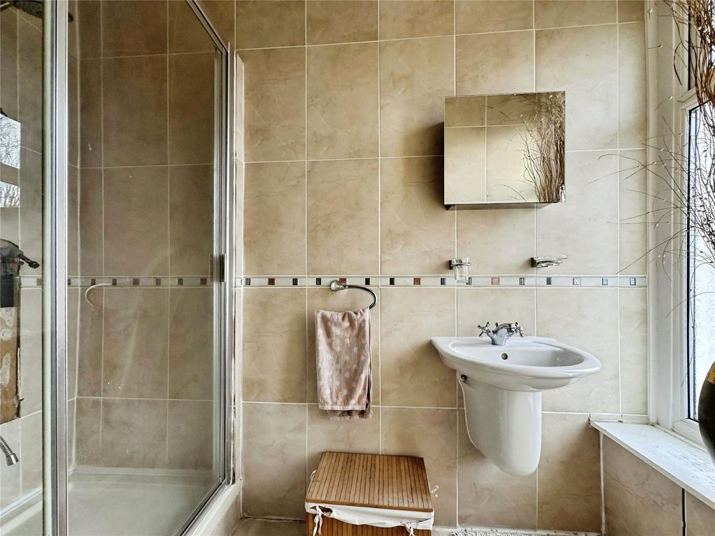 Ensuite