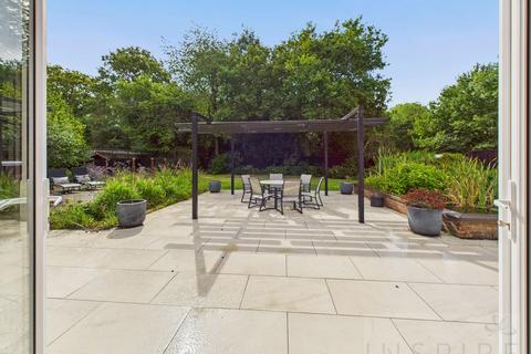 4 bedroom detached house for sale, Radford Road, Crawley RH10