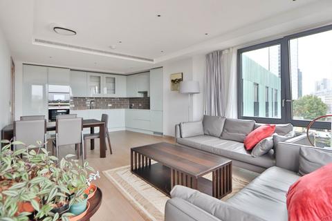 3 bedroom flat to rent, Chivers Passage, London