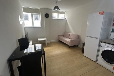 undefined, High Street, Southampton SO14