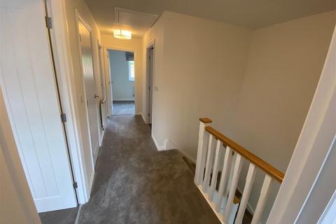28 Brookfields, Lydney, GL15 4BX