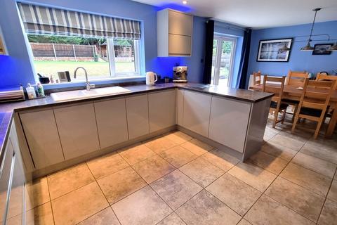 undefined, Sarsen Close, Halesworth