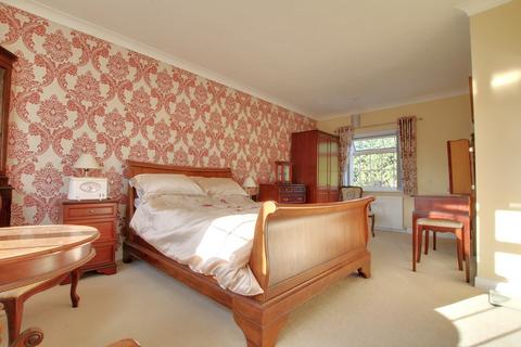 9 Mere Close, Ramsey Mereside, Huntingdon, PE26 2UQ